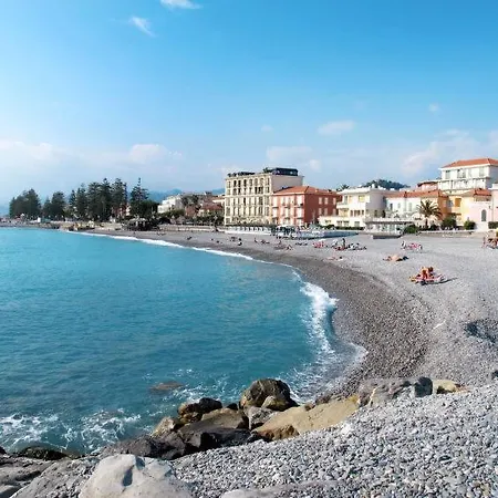 Apartamento Riva Ligure